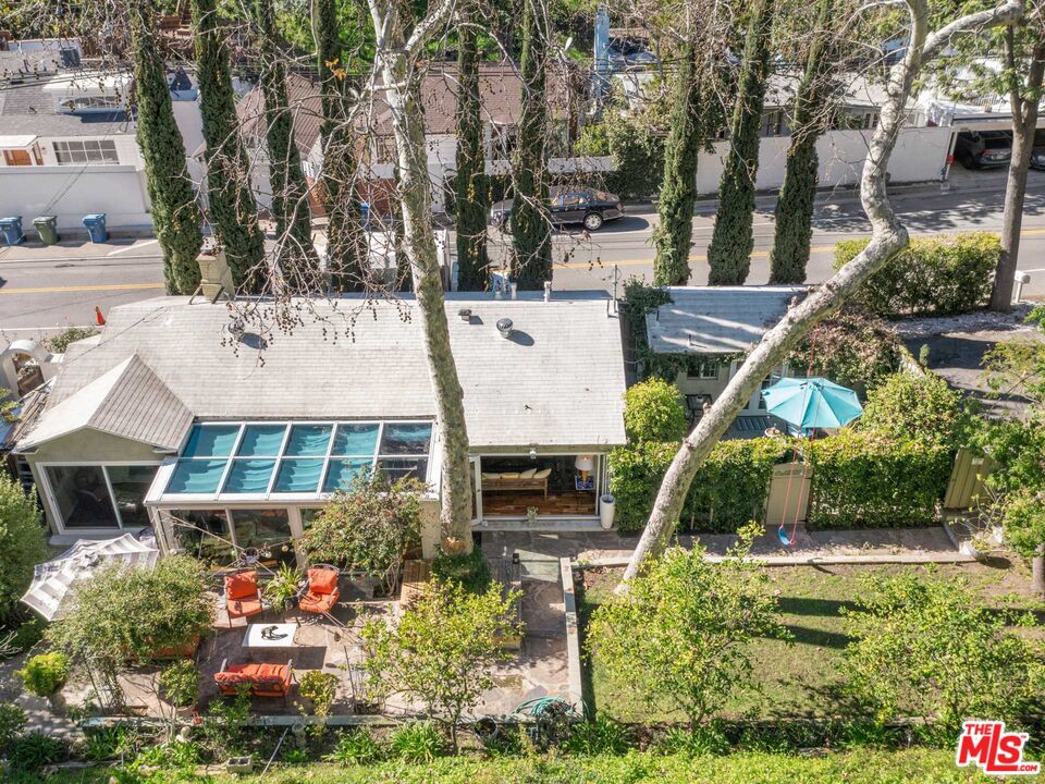 884 N Beverly Glen Blvd