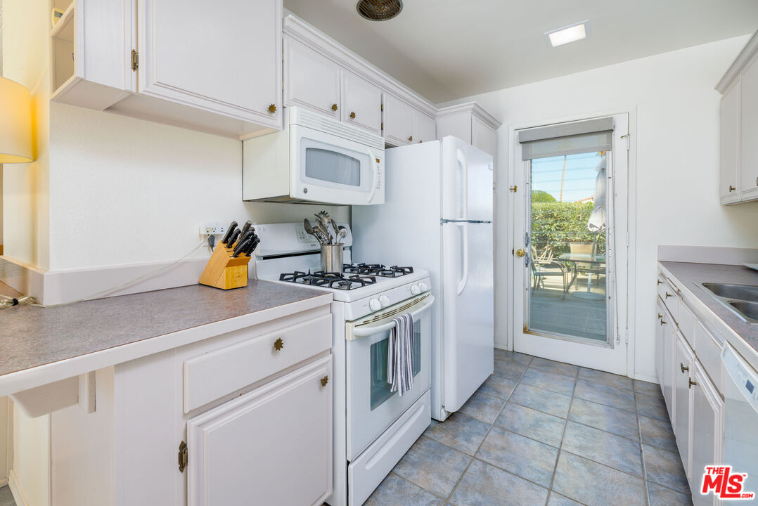 1881 S Araby Dr Unit: 15
