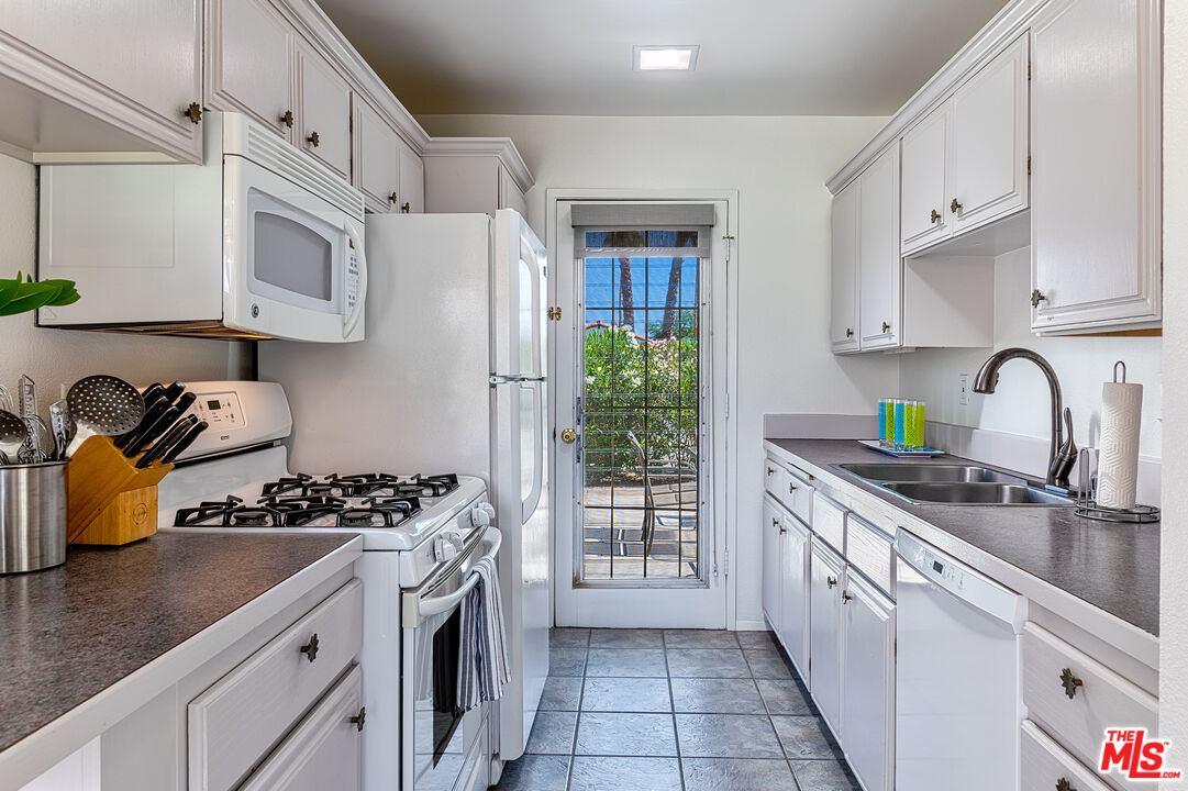 1881 S Araby Dr Unit: 15