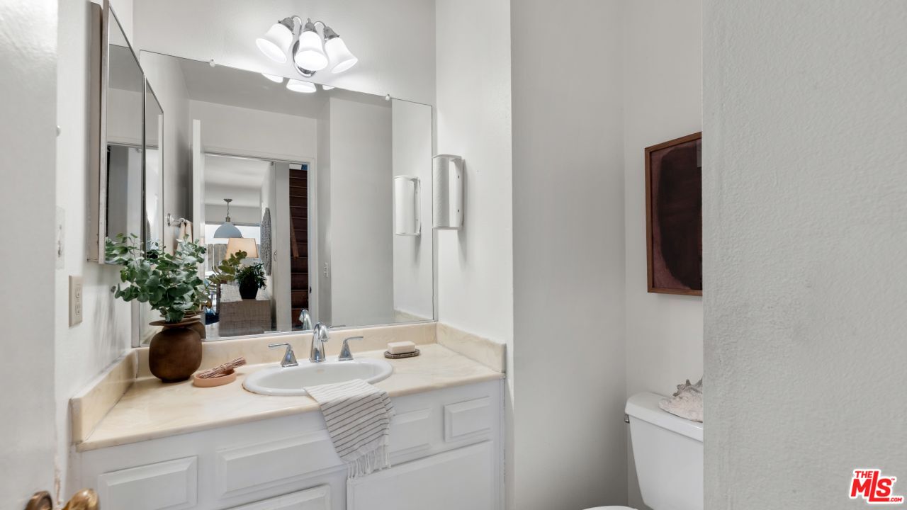 1239 9th St Unit: 4