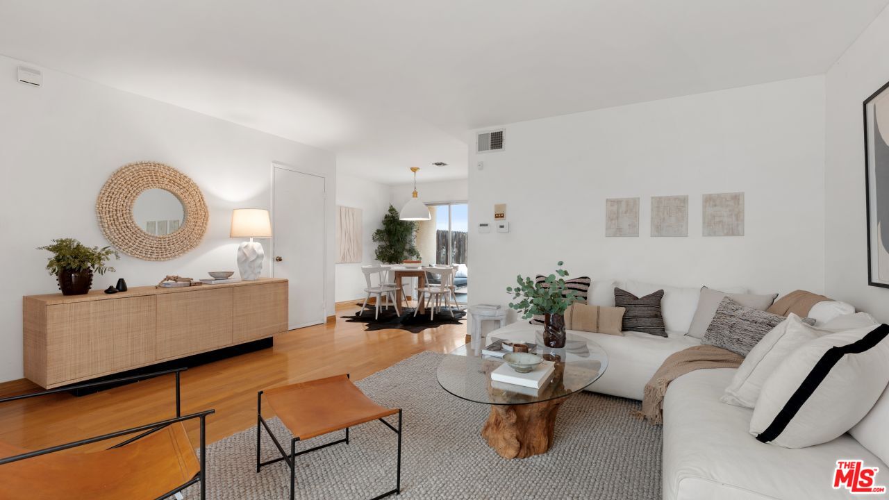1239 9th St Unit: 4