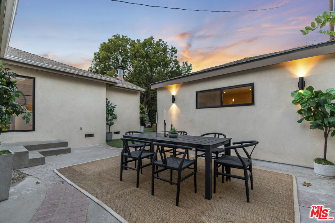 14007 E La Maida St