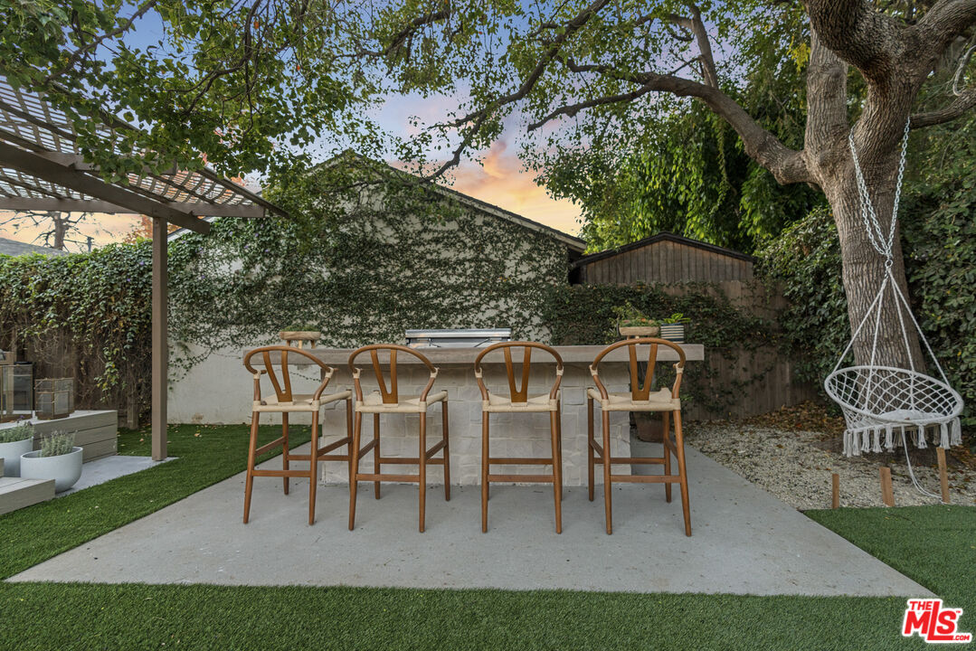 14007 E La Maida St
