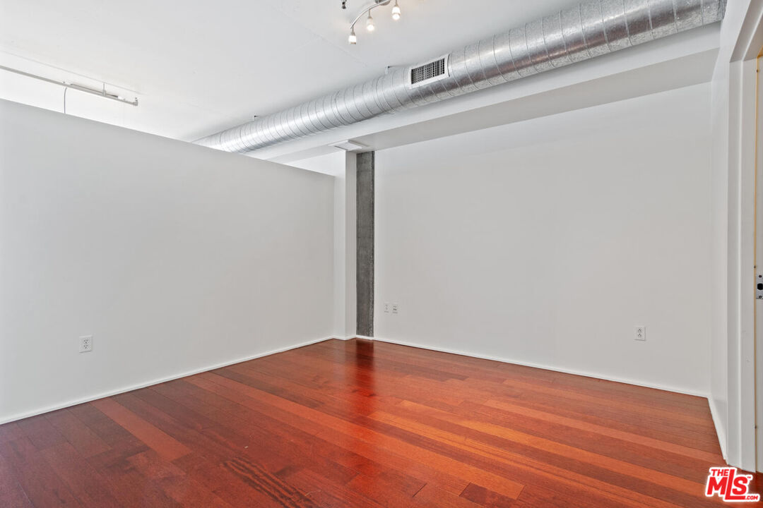1100 S Hope St Unit: 1506