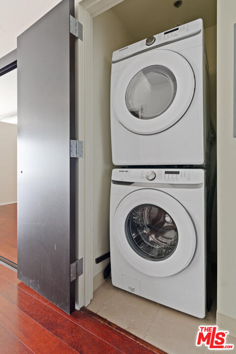1100 S Hope St Unit: 1506