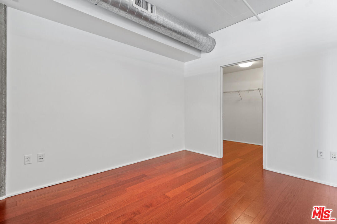 1100 S Hope St Unit: 1506