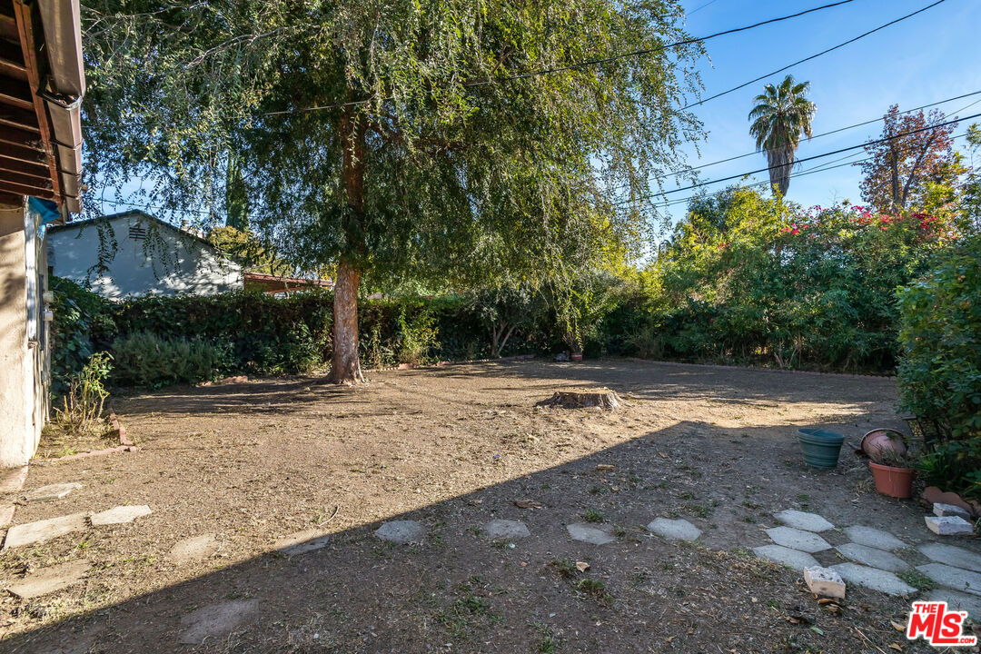 18330 Jovan St