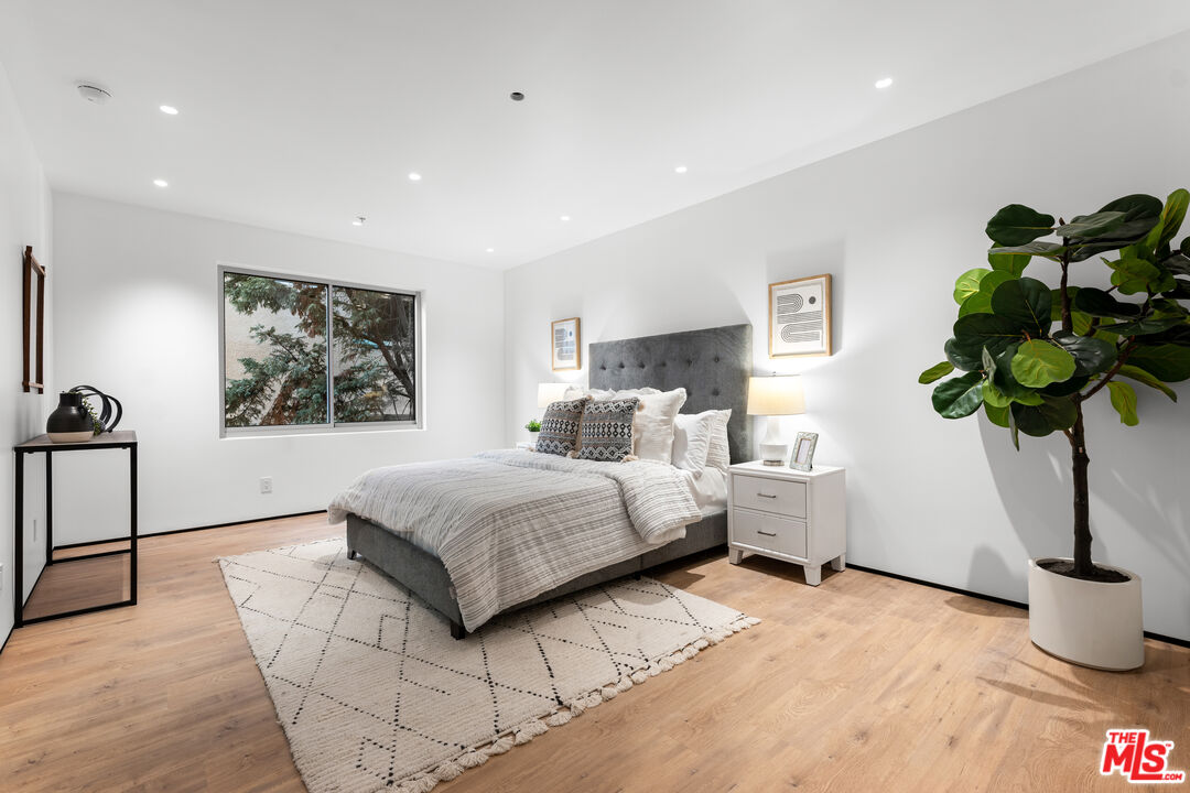1211 S Shenandoah St Unit: 203