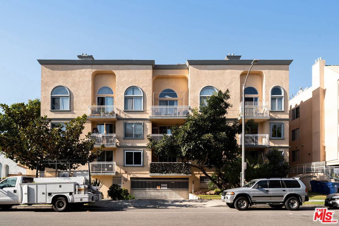 1211 S Shenandoah St Unit: 203