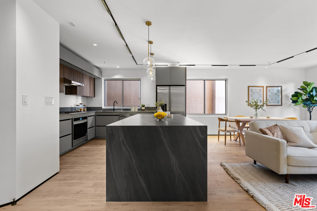1211 S Shenandoah St Unit: 203