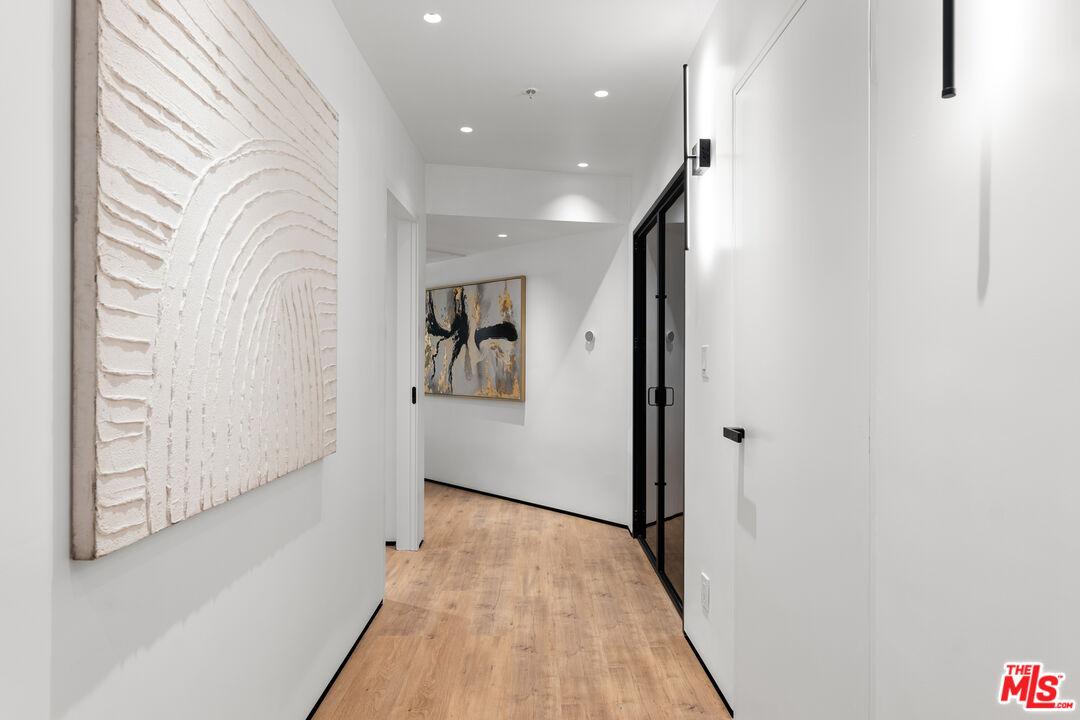1211 S Shenandoah St Unit: 203