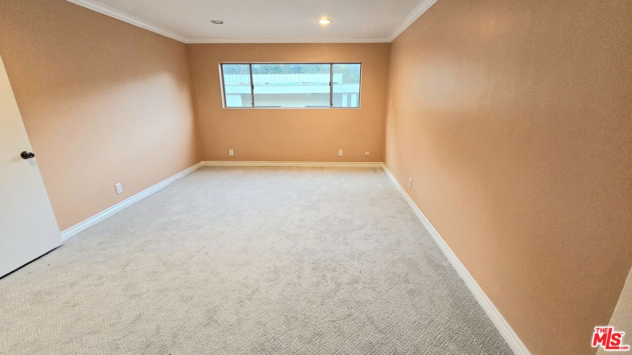 6748 Hillpark Dr Unit: 407