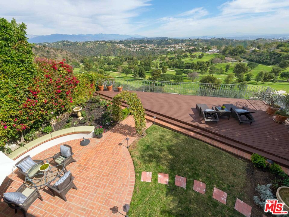2342 Canyonback Rd