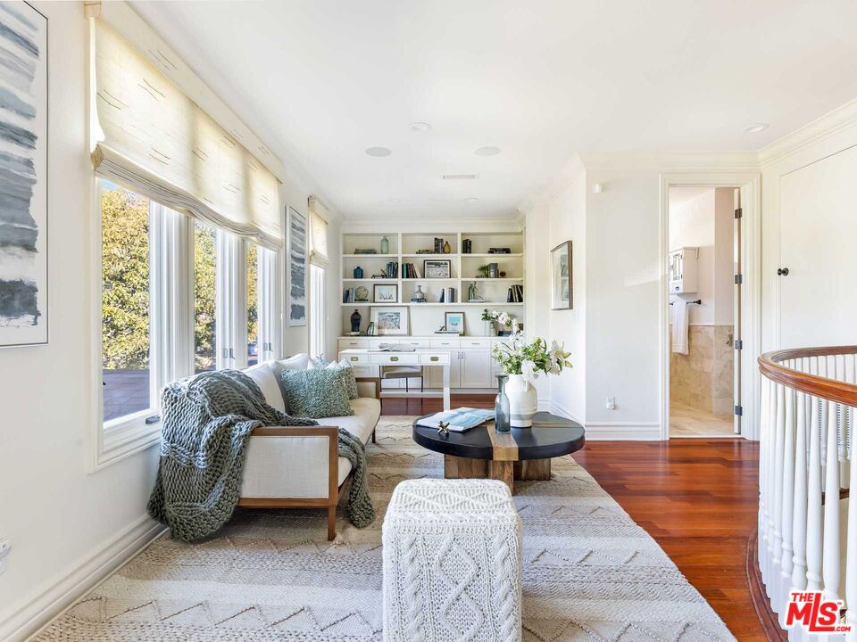17062 Bollinger Dr