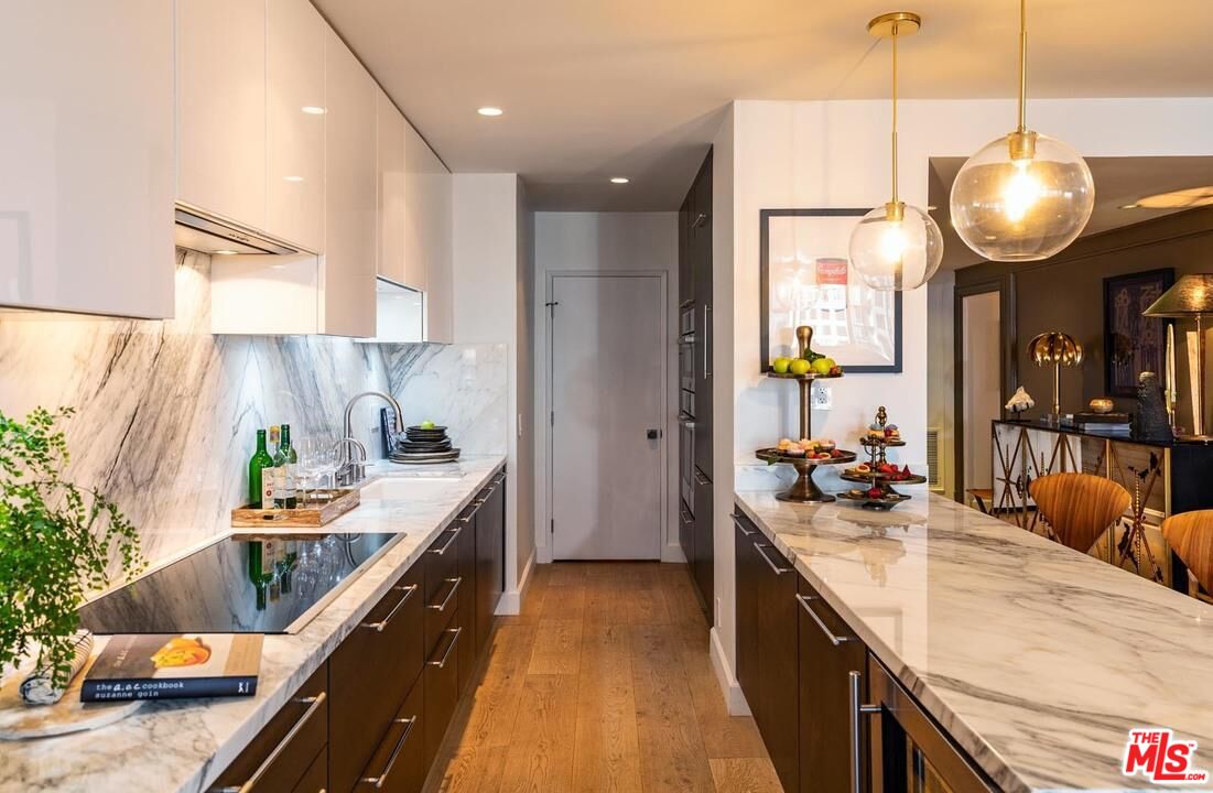 875 Comstock Ave Unit: 11B