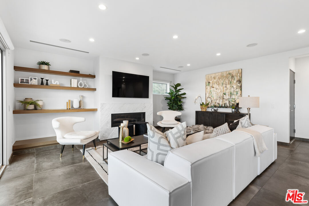 3419 Wonder View Dr