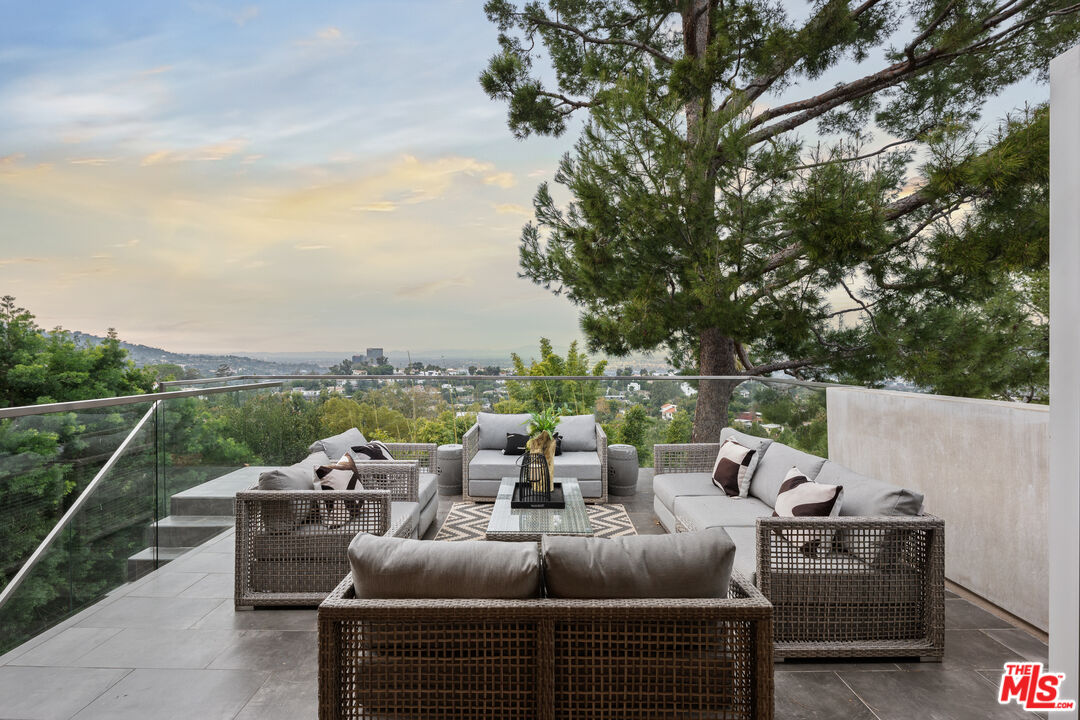 3419 Wonder View Dr