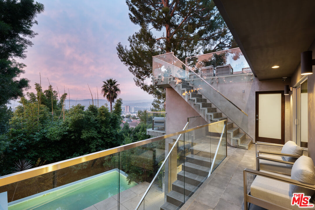 3419 Wonder View Dr