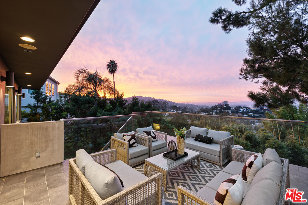 3419 Wonder View Dr
