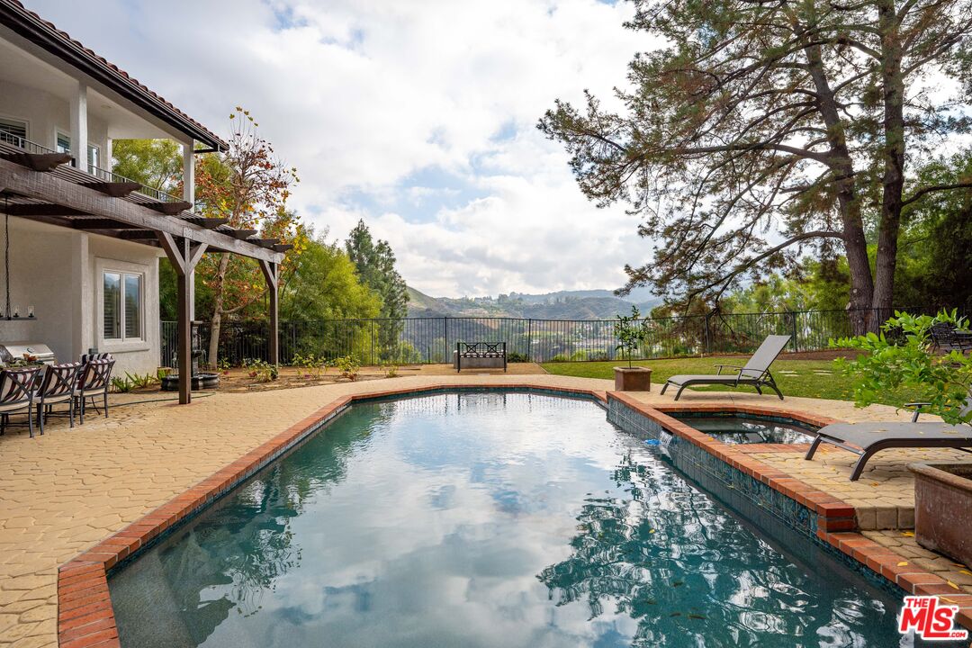 4465 Alta Tupelo Dr