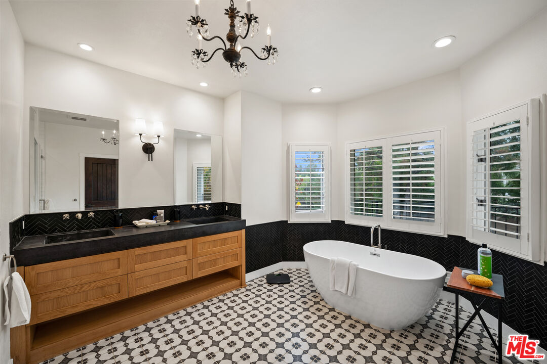 4465 Alta Tupelo Dr