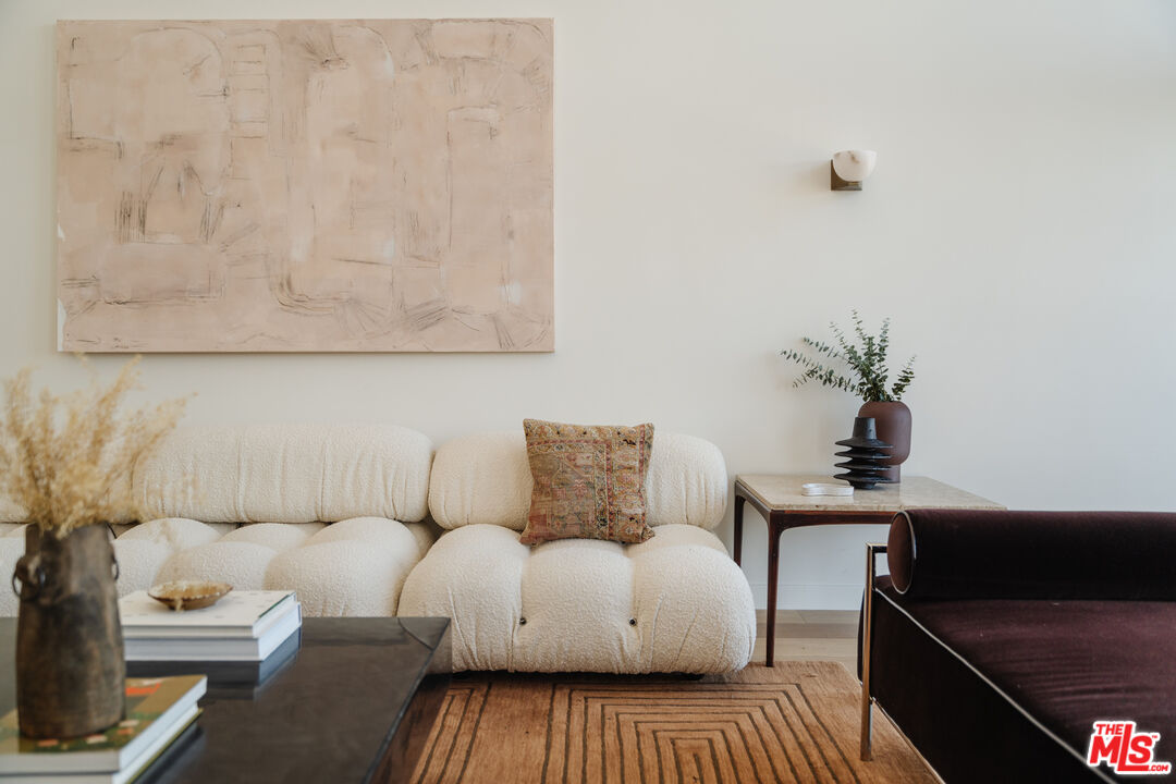 100 N Wetherly Dr Unit: PH D