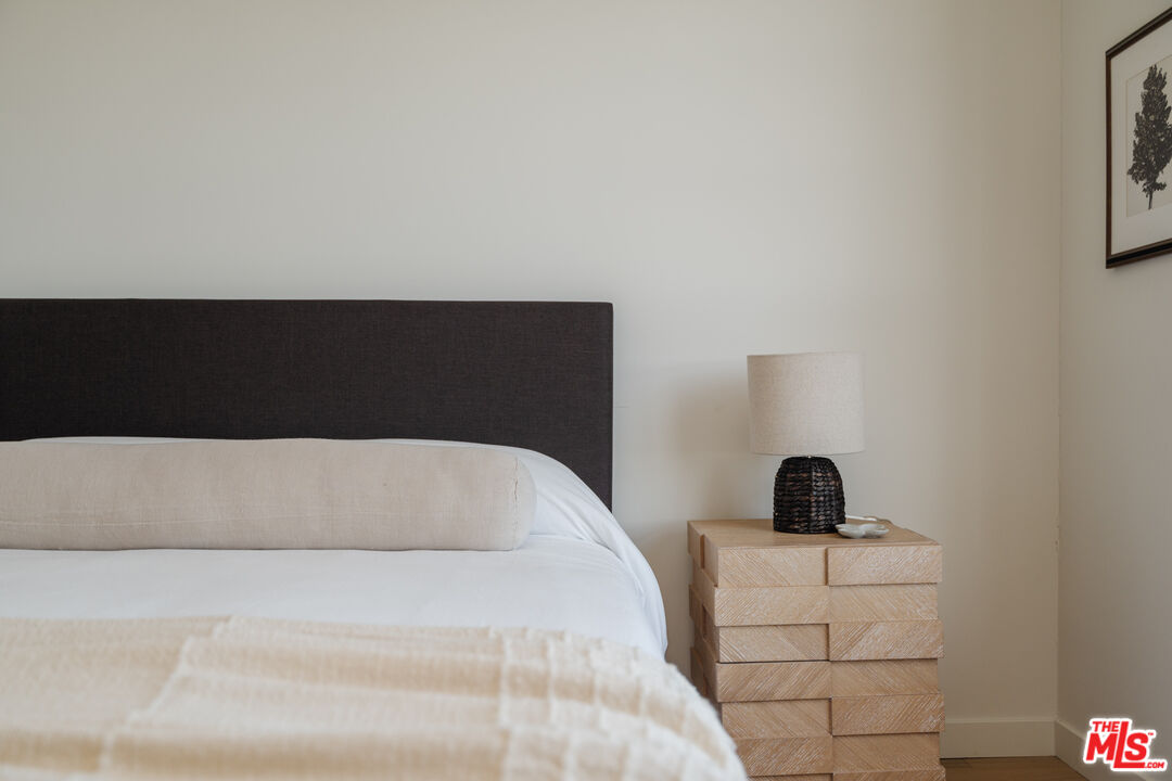 100 N Wetherly Dr Unit: PH D