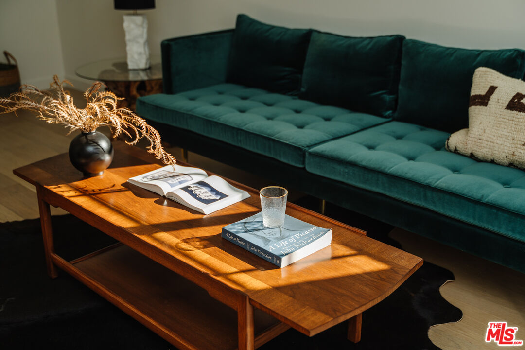 100 N Wetherly Dr Unit: PH D