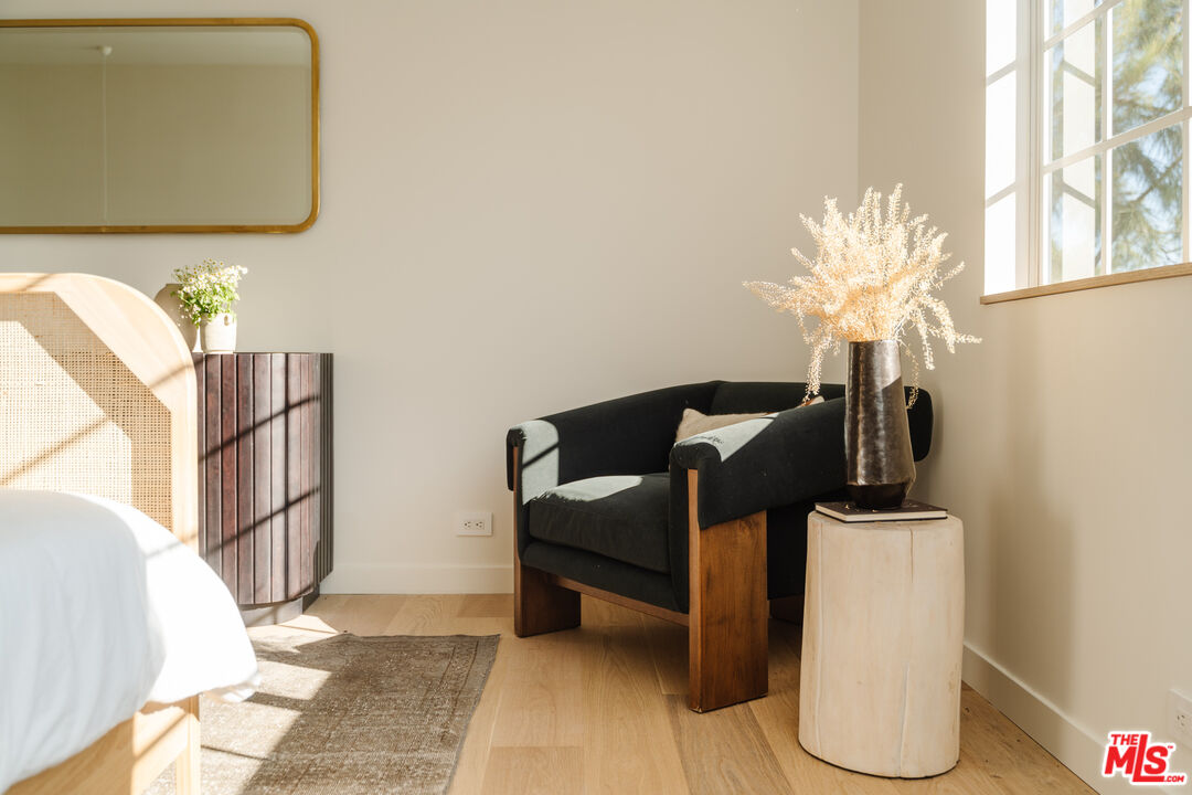 100 N Wetherly Dr Unit: PH D