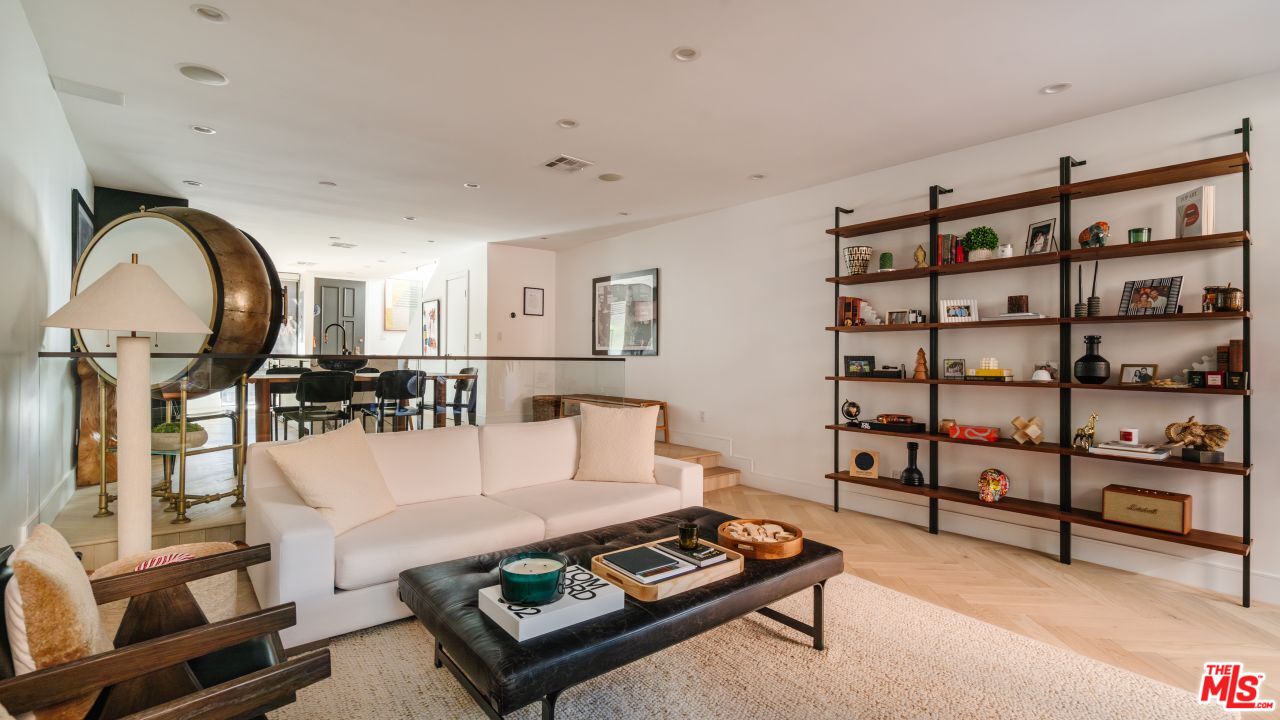 1033 Carol Dr Unit: T14