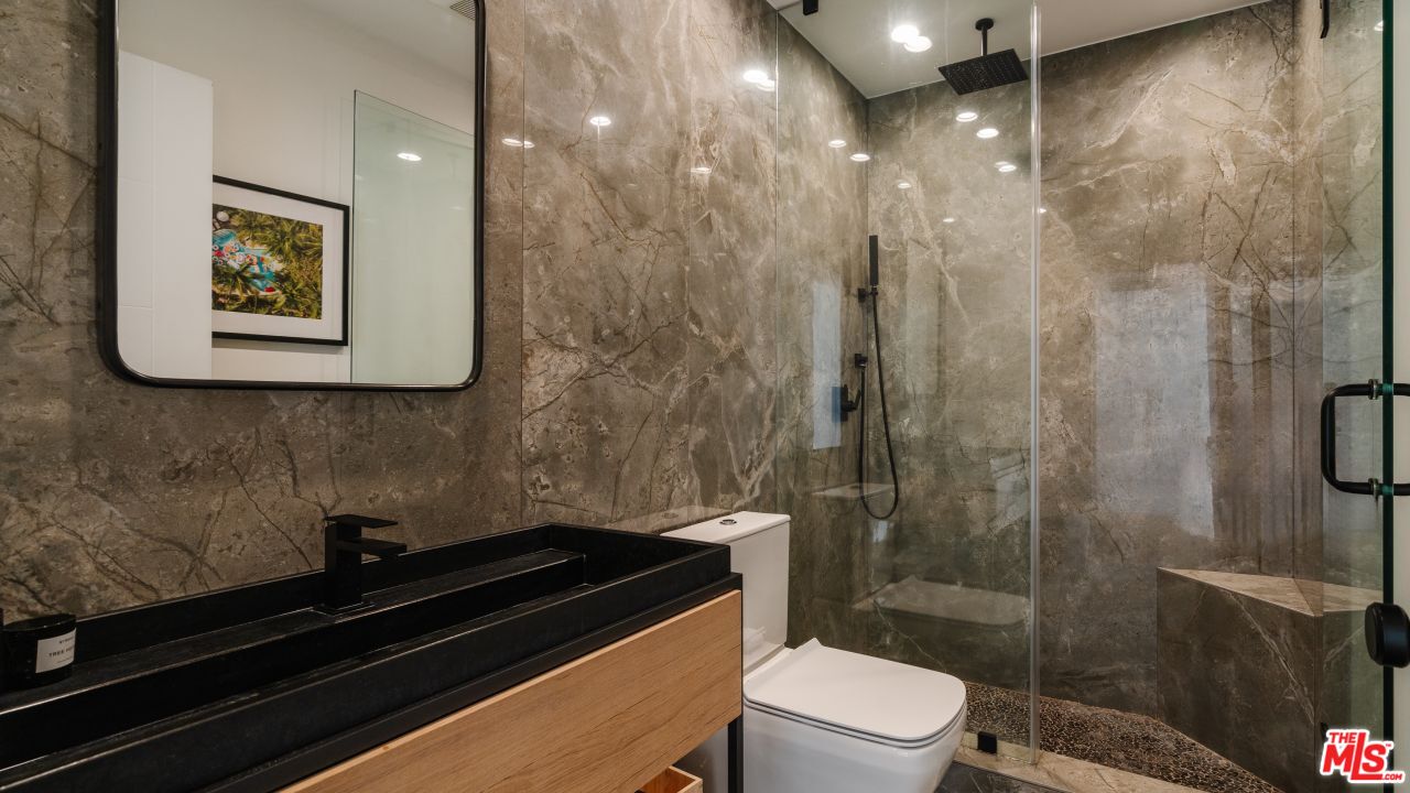 1033 Carol Dr Unit: T14