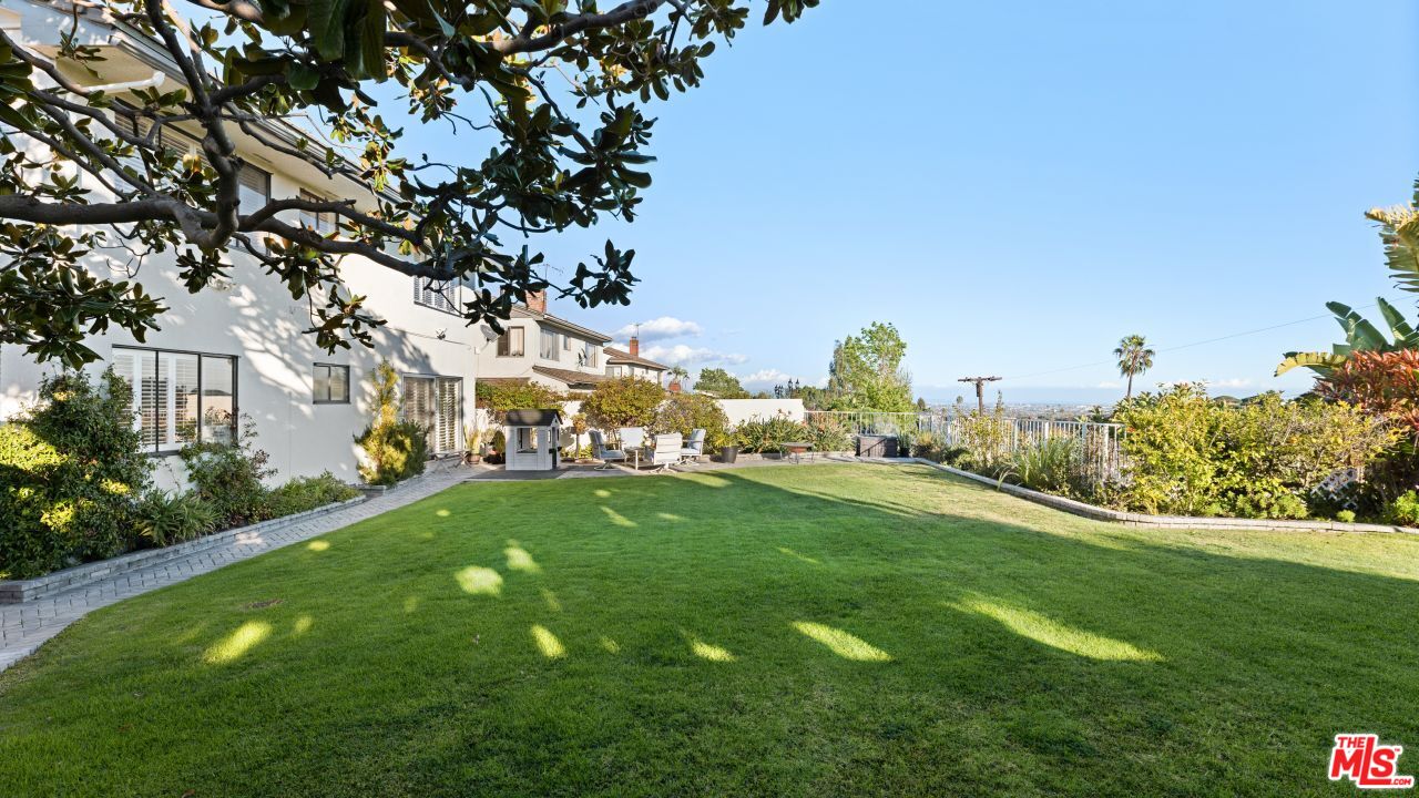 4542 Don Felipe Dr