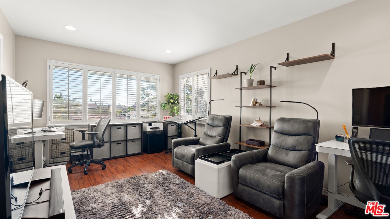 4542 Don Felipe Dr