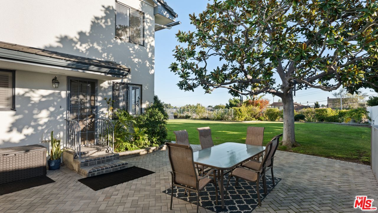 4542 Don Felipe Dr