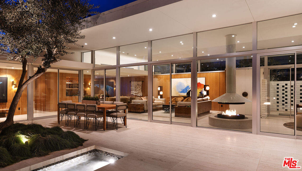 70889 Tamarisk Ln