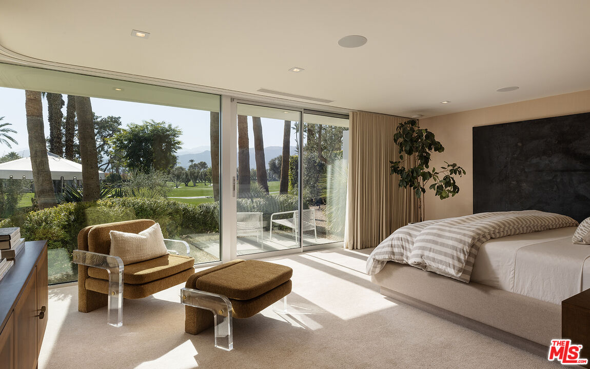 70889 Tamarisk Ln