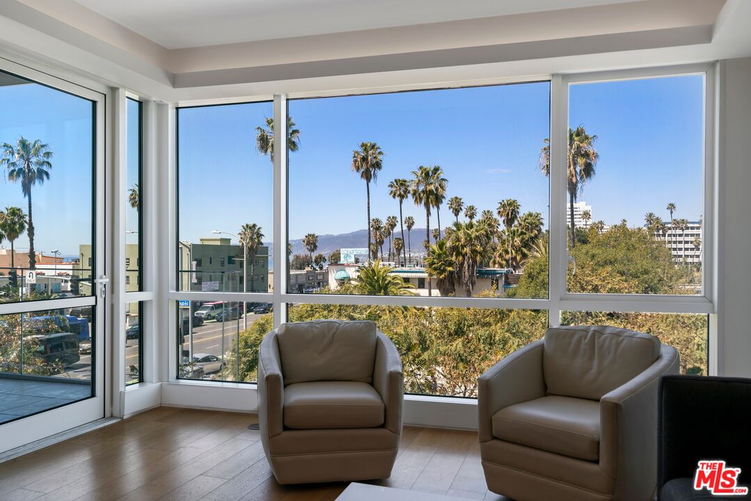 1705 Ocean Ave Unit: 302