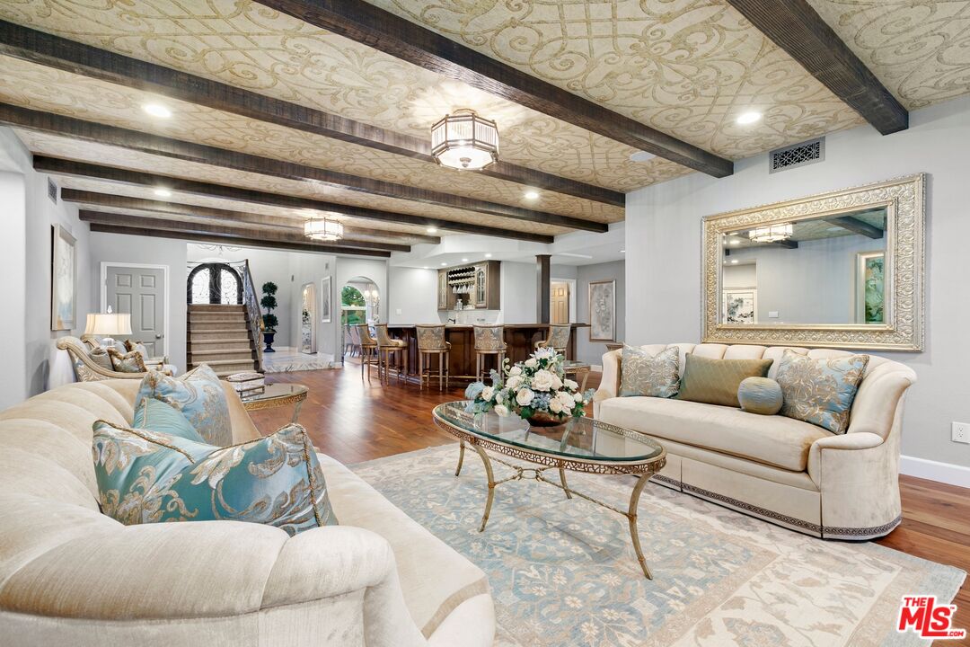 1047 Pomello Dr