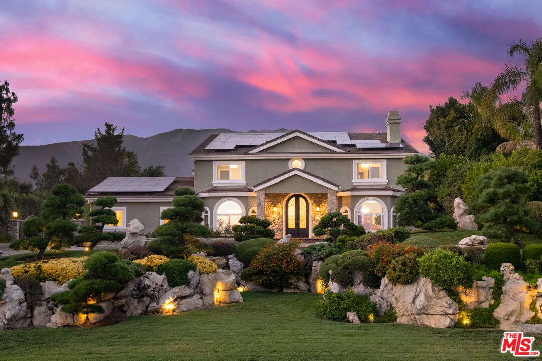 1047 Pomello Dr