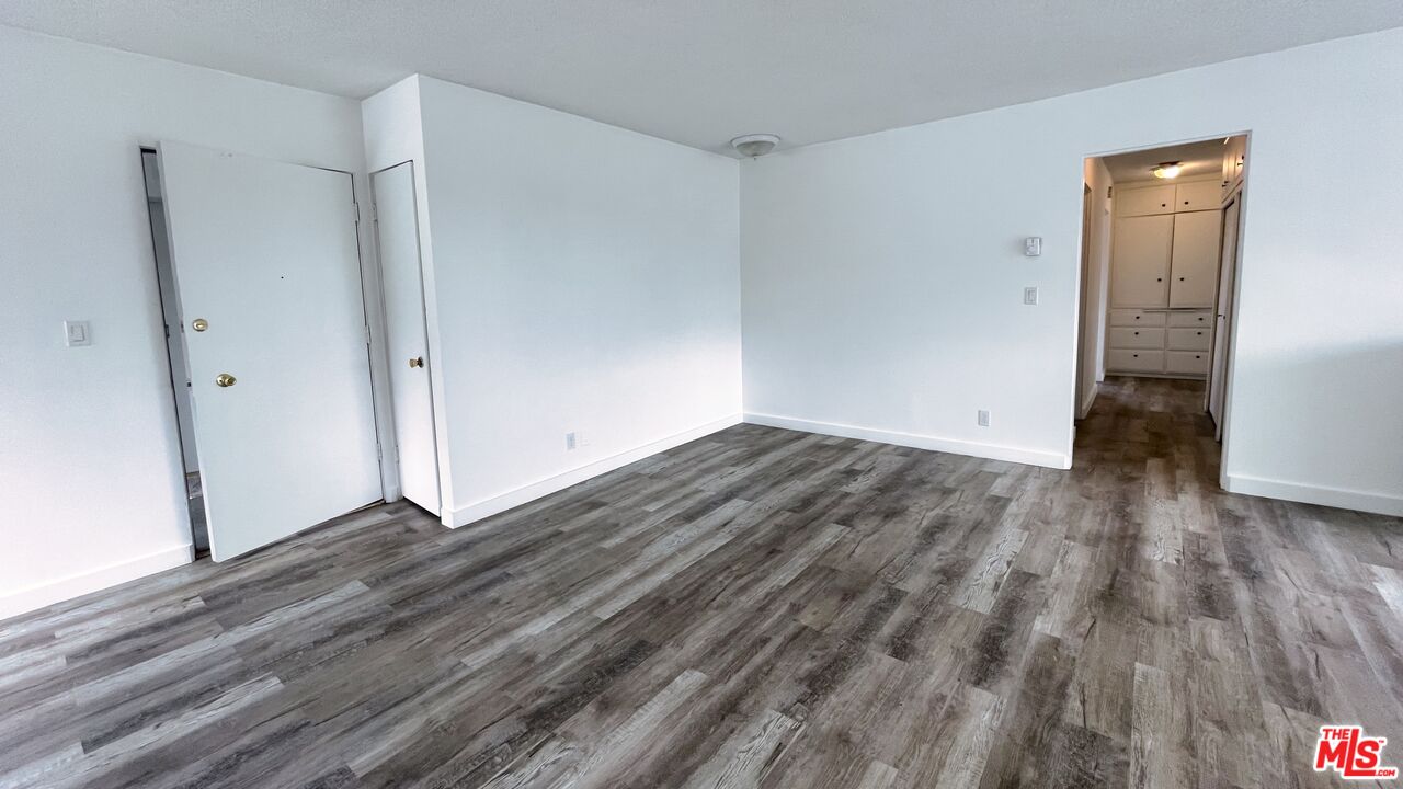 1127 Magnolia St Unit: 4
