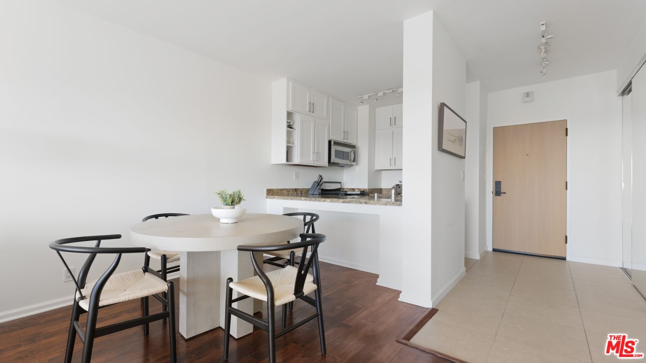 999 N DOHENY DR Unit: 509