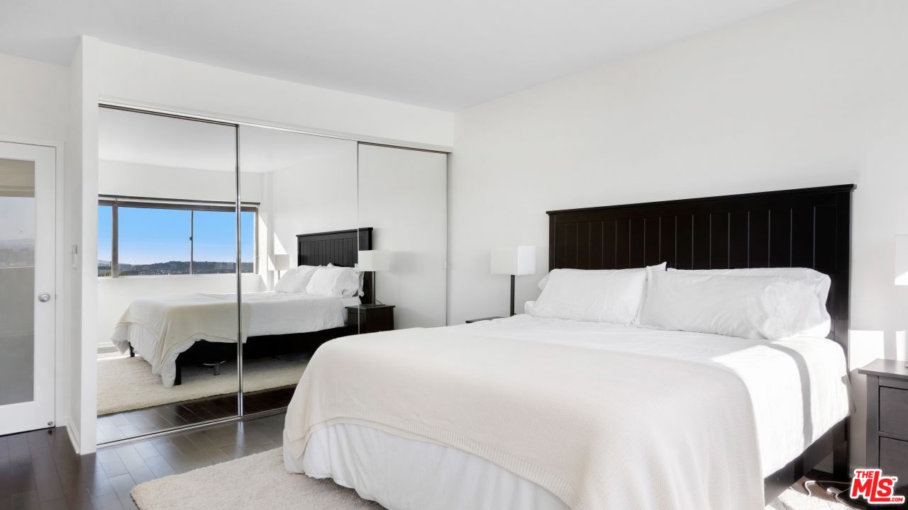 999 N DOHENY DR Unit: 509