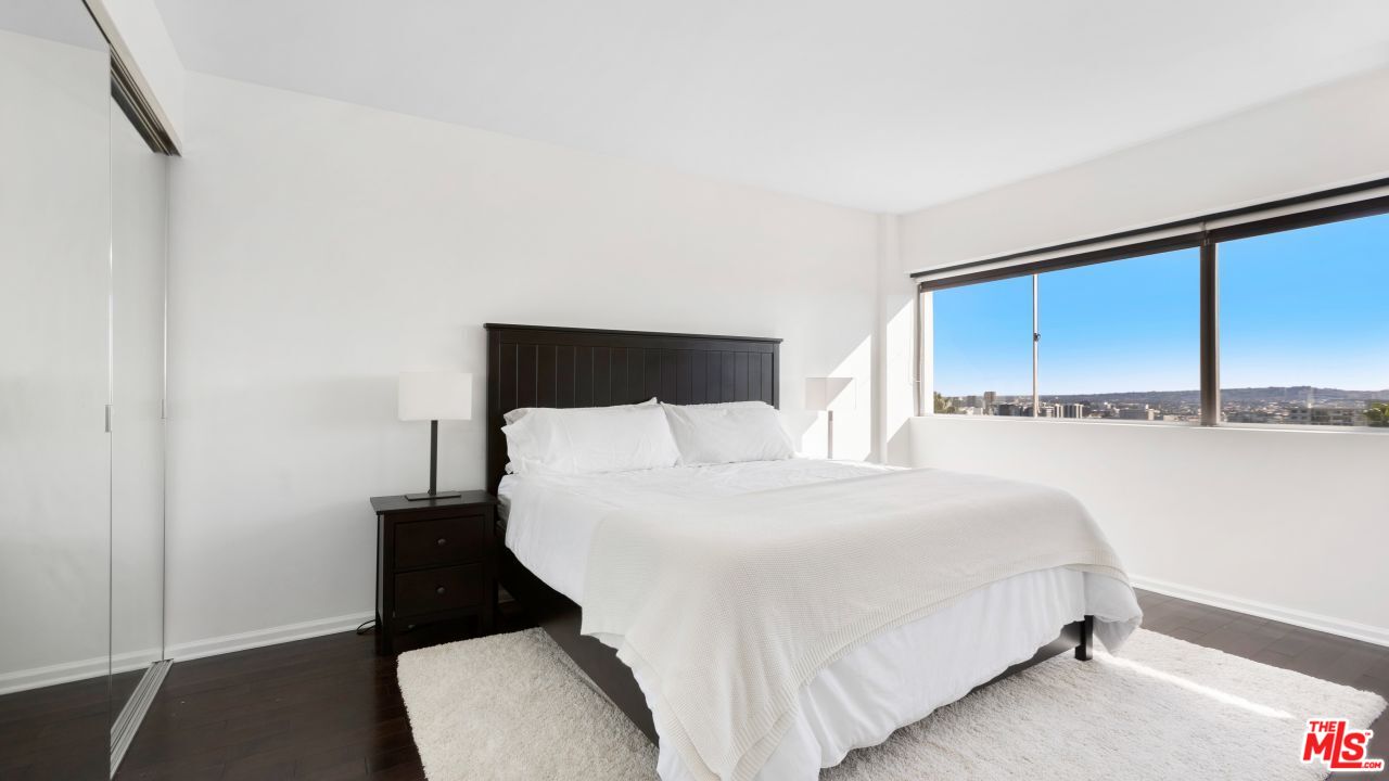 999 N DOHENY DR Unit: 509