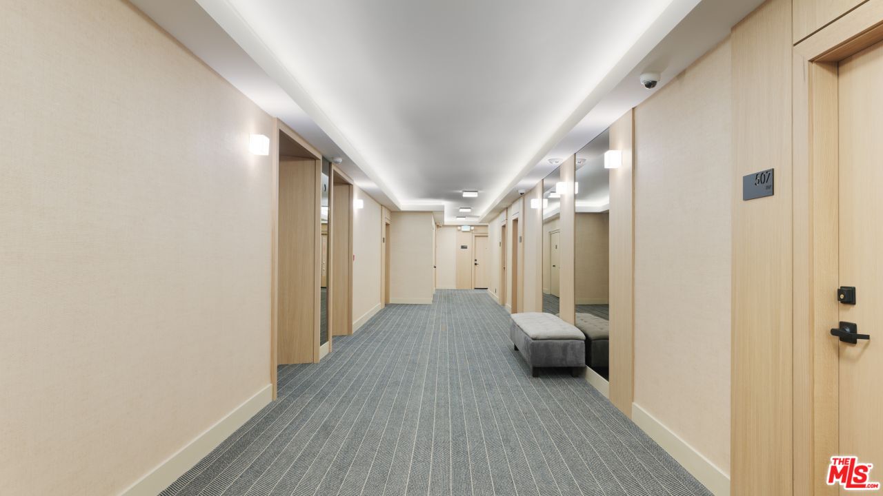 999 N DOHENY DR Unit: 509