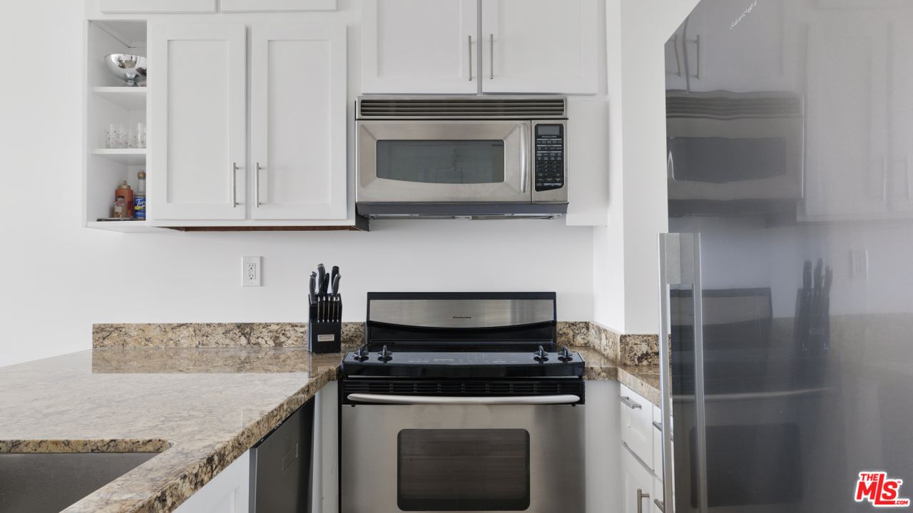 999 N DOHENY DR Unit: 509