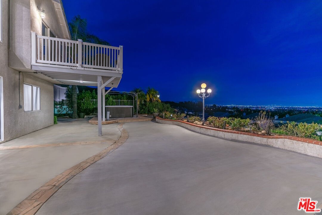 24701 Stonegate Dr