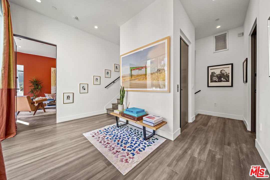 8145 Willow Glen Rd