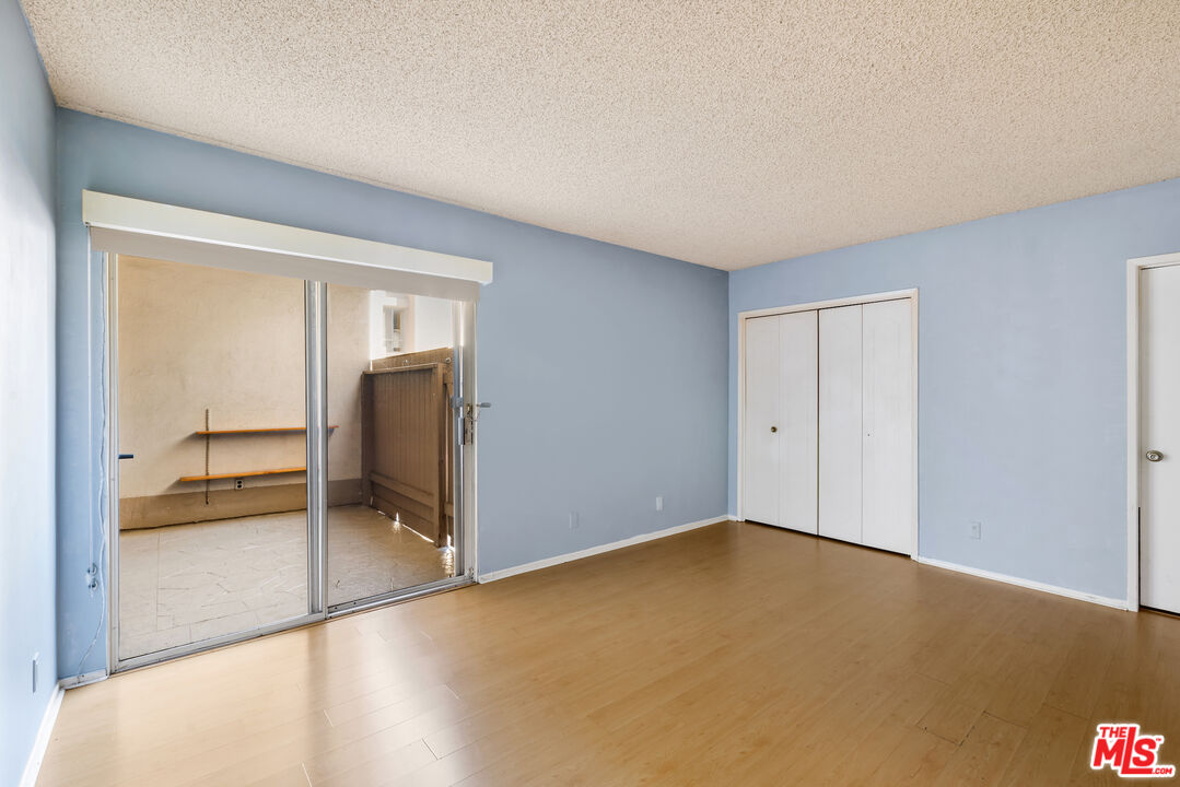 927 N Kings Rd Unit: 114