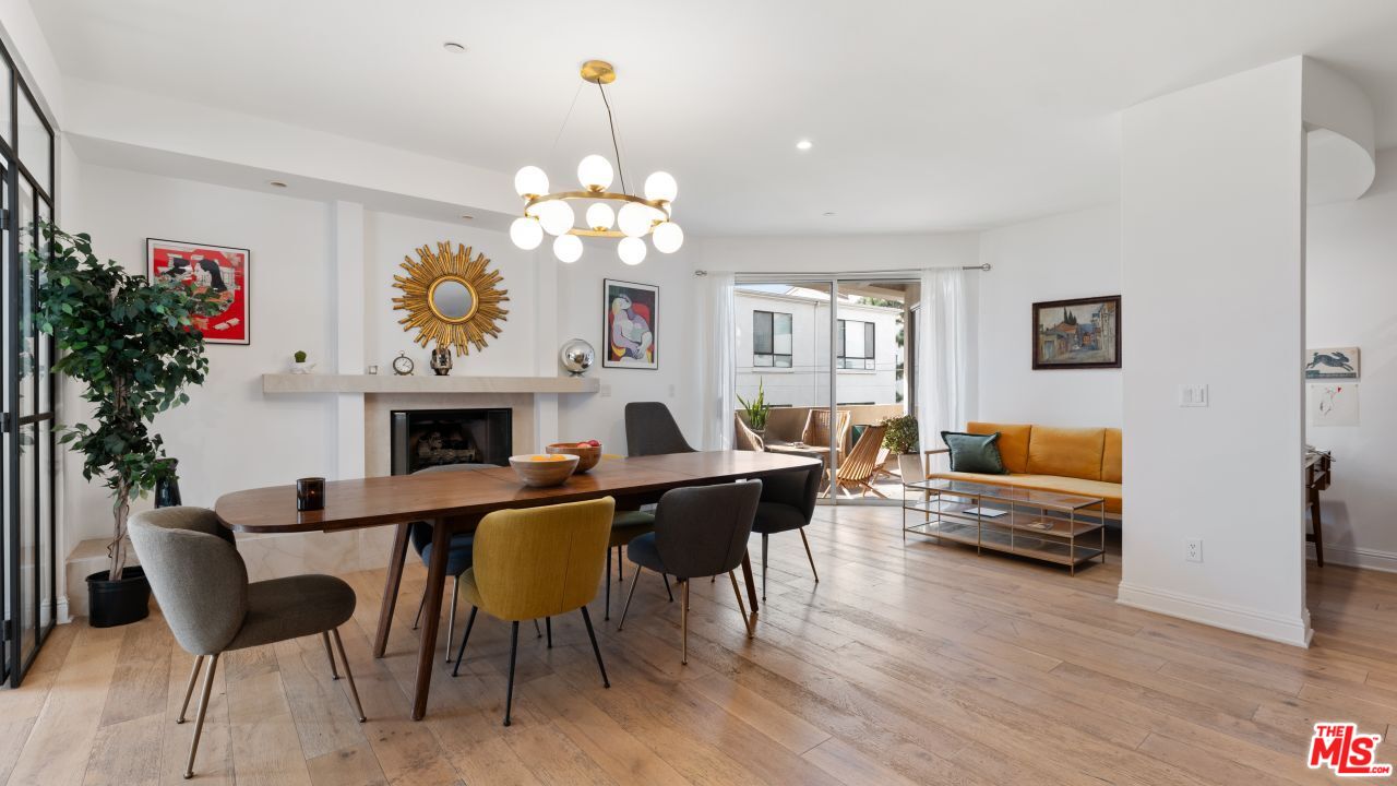 1521 Greenfield Ave Unit: 305