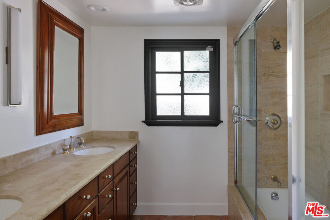 3962 Tarrybrae Ter